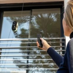 Cecotec Robot Lave-vitres Windroid 880 SprayWater Smart Connected. Pul... -Électromaison Innovante cecotec robot lave vitres windroid 880 spraywater smart connected pulverise nettoie et seche il inclut app et telecommande 11570248 30362912 1140x1140